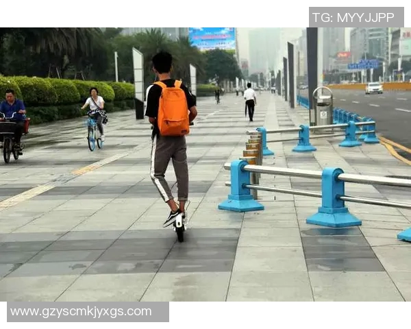 全球年轻足球球星颜值前十名排行榜 引领潮流的帅气与实力并存