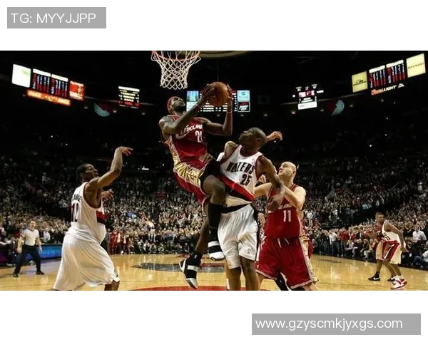 哈莱德足球生涯回顾与个人成就全解析 图片见证他的辉煌瞬间