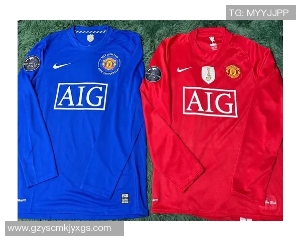 足球巨星崛起之路：从青涩少年到世界顶级球员的成长历程