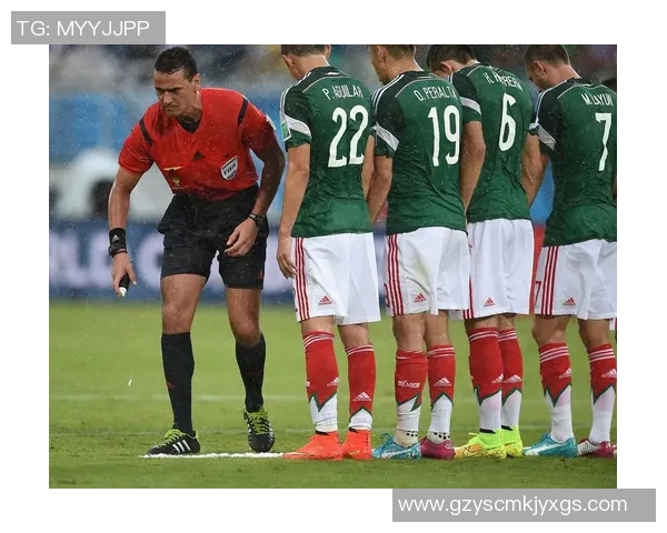 足球球星赛场趣事与爆笑瞬间大盘点让你笑到停不下来 足球球星赛场趣事与爆笑瞬间大盘点让你笑到停不下来